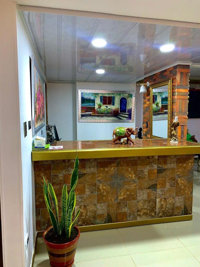 Hotel Torre Primavera Medellín Esterno foto