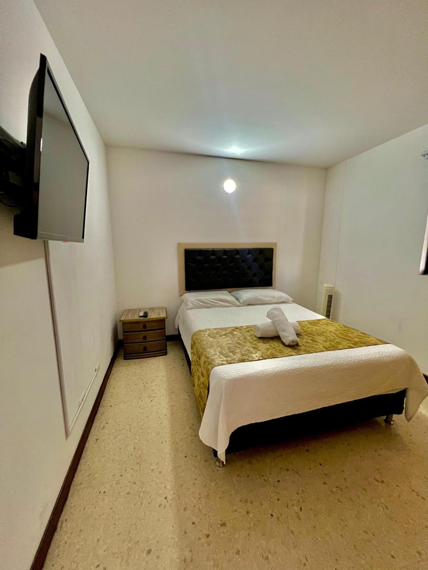 Hotel Torre Primavera Medellín Esterno foto