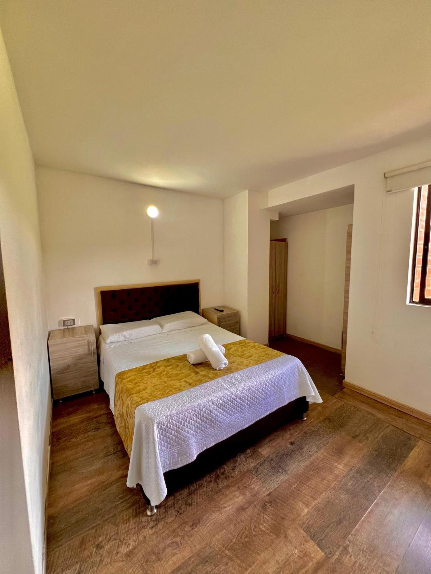 Hotel Torre Primavera Medellín Esterno foto