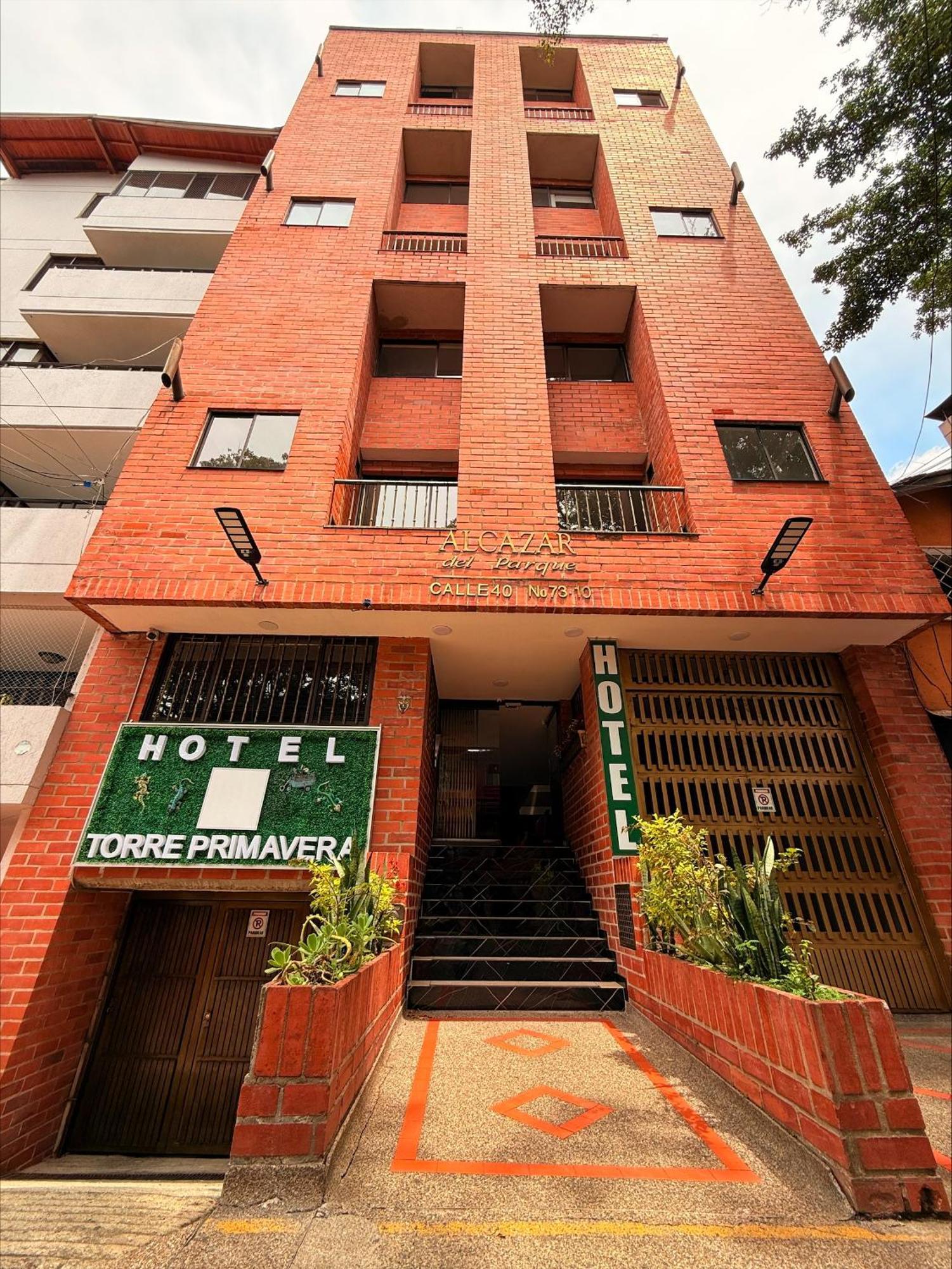 Hotel Torre Primavera Medellín Esterno foto