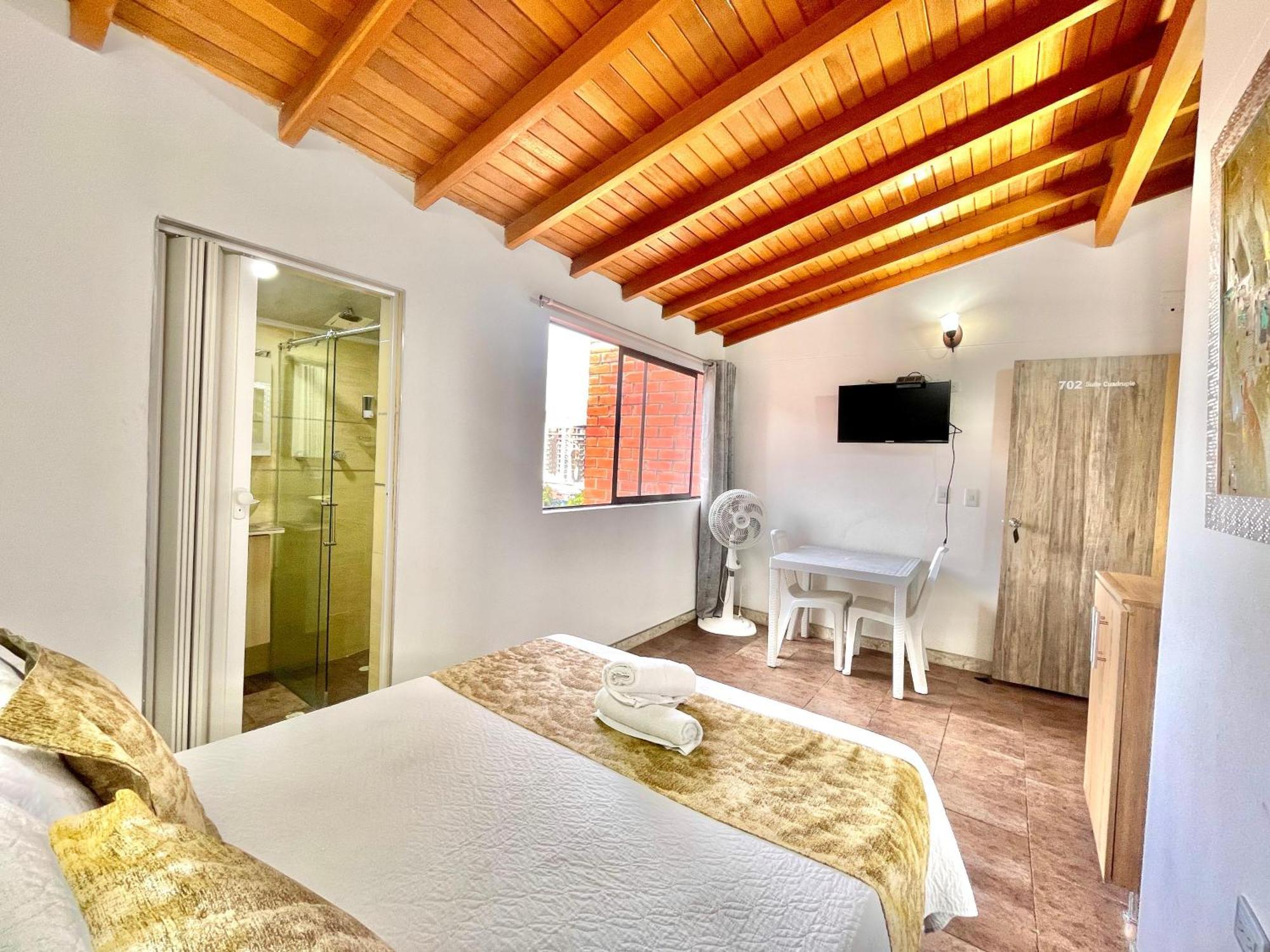 Hotel Torre Primavera Medellín Esterno foto