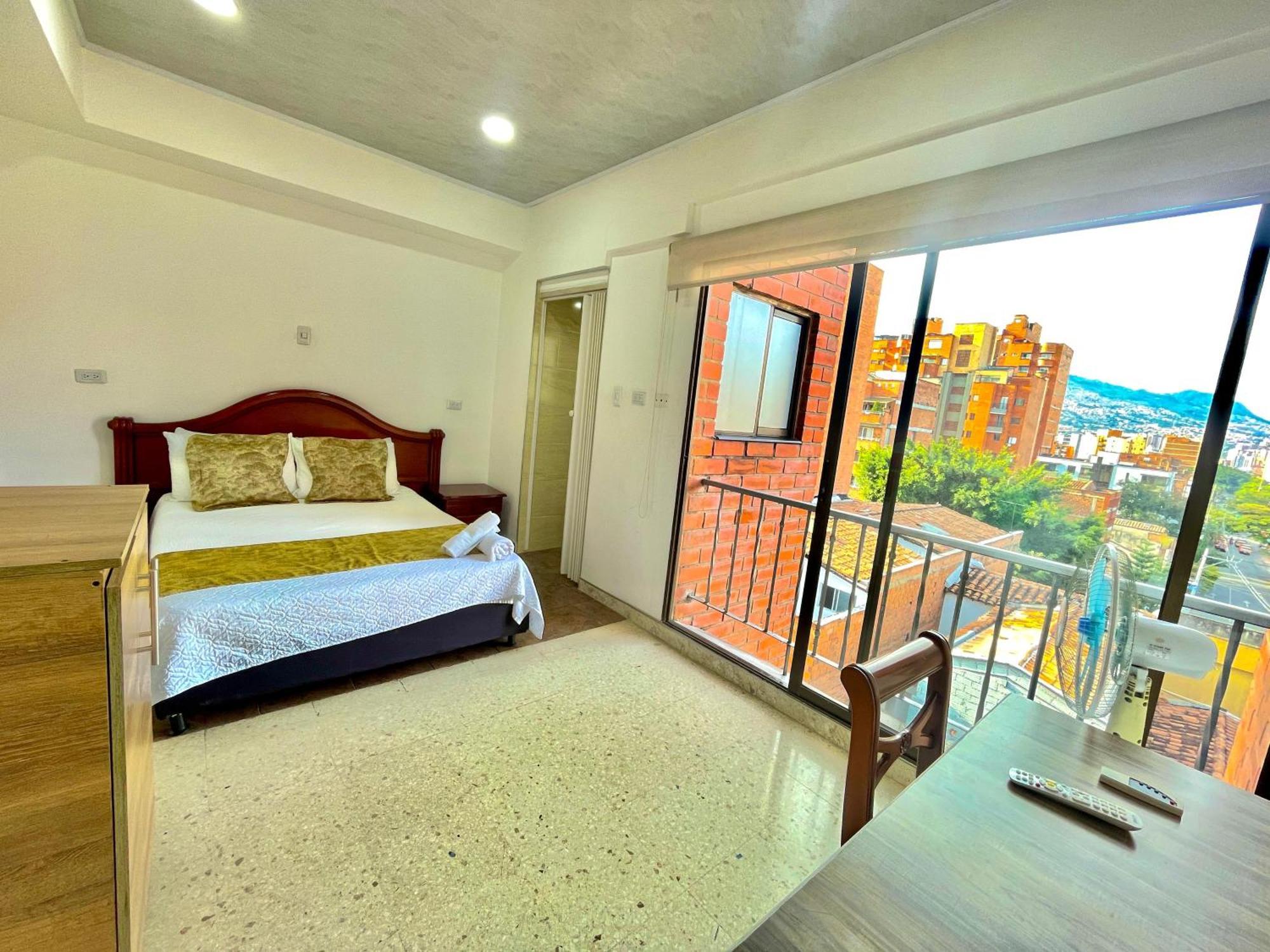Hotel Torre Primavera Medellín Esterno foto