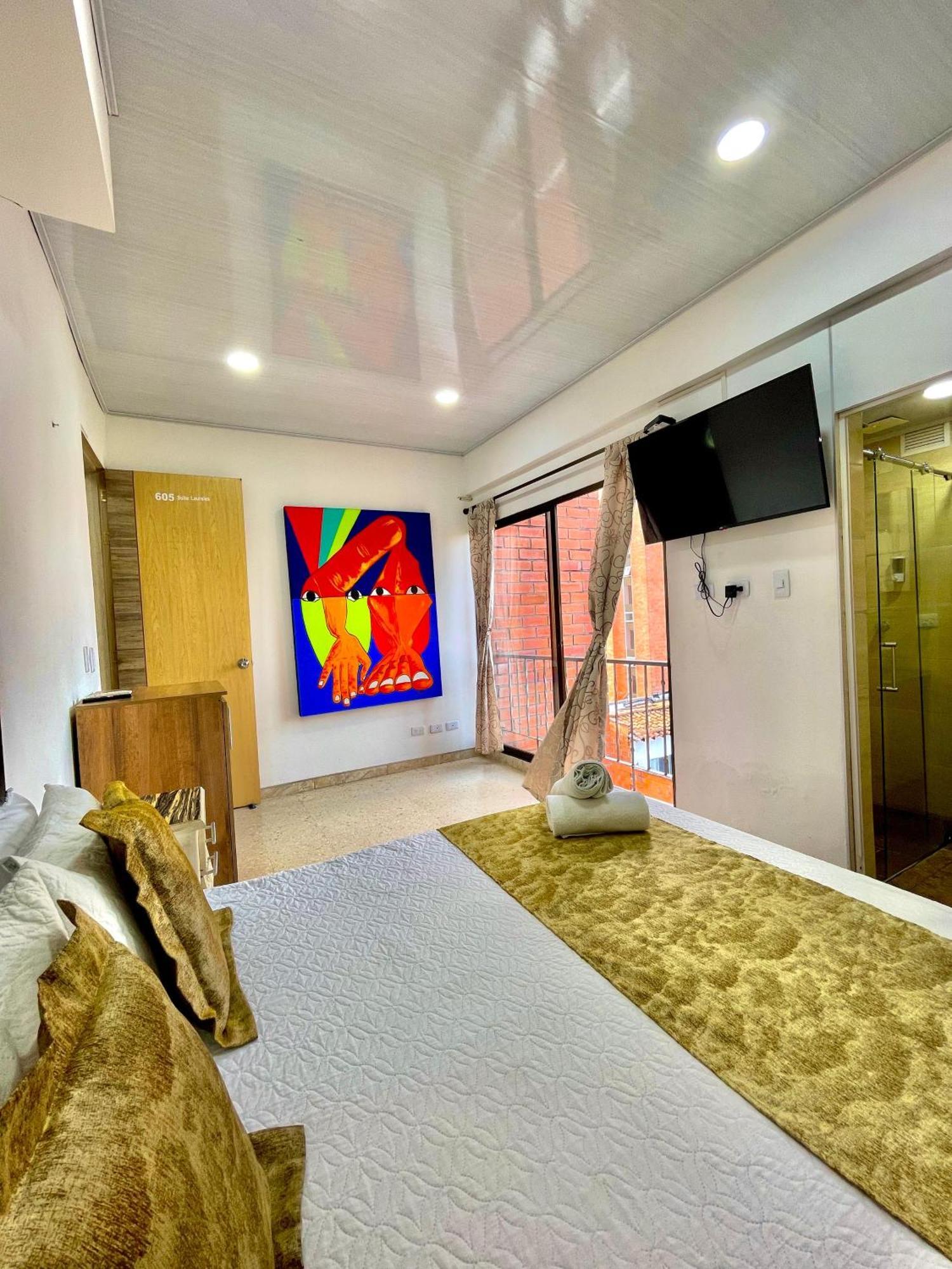 Hotel Torre Primavera Medellín Esterno foto