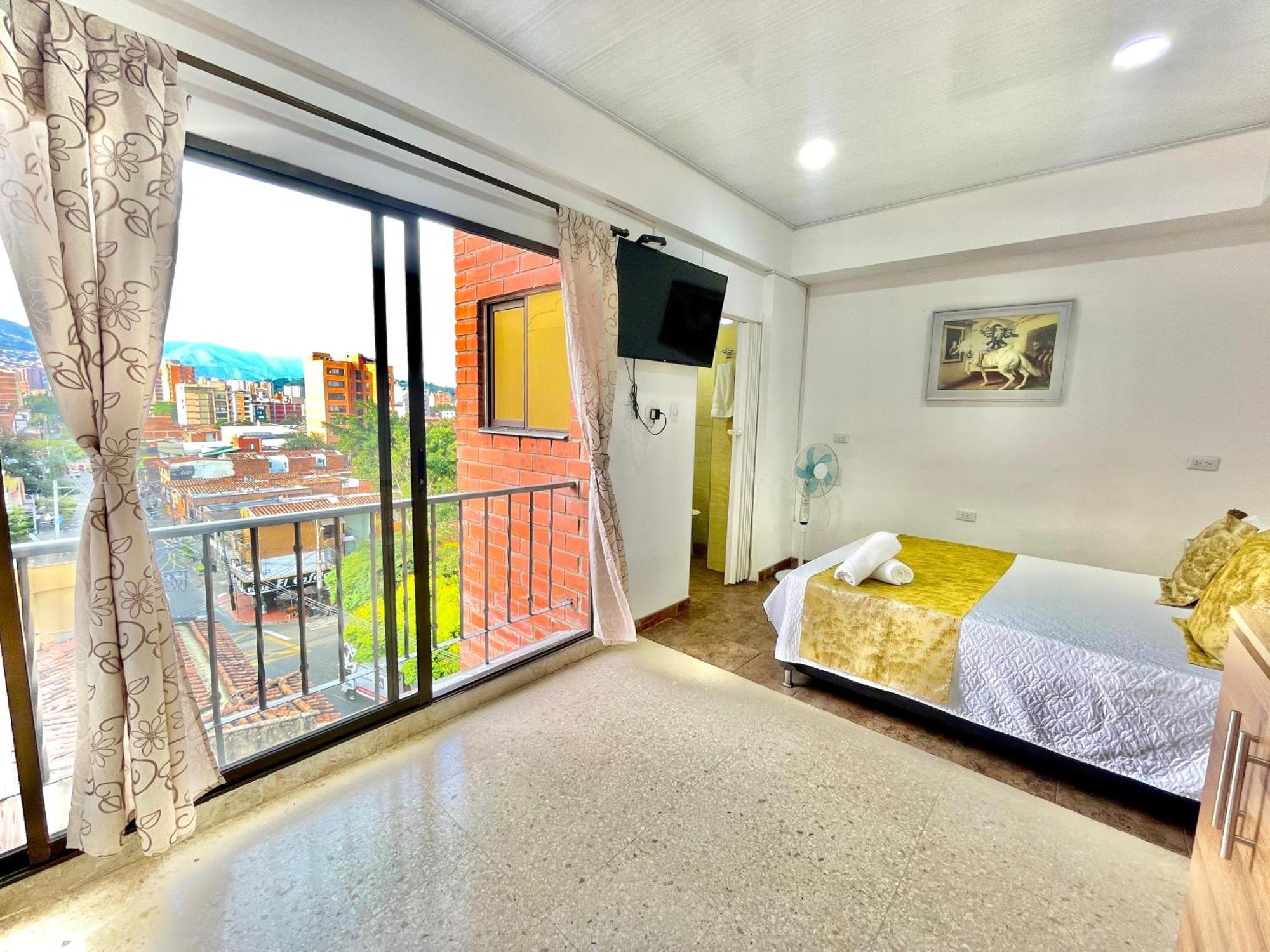 Hotel Torre Primavera Medellín Esterno foto